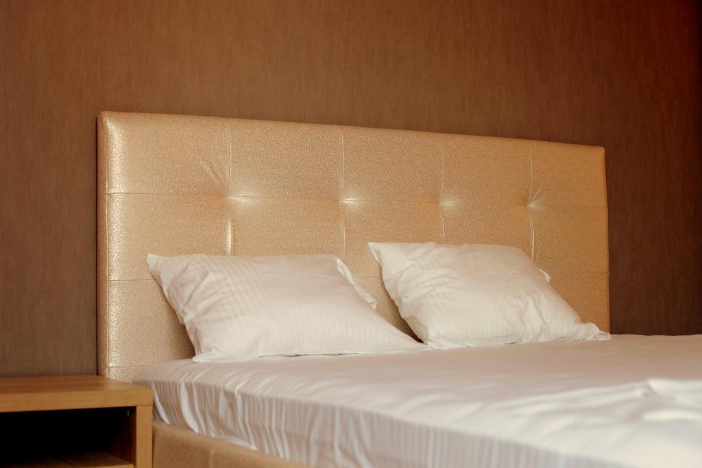 Hypnotique Hotel นาโวดาริ ภายนอก รูปภาพ